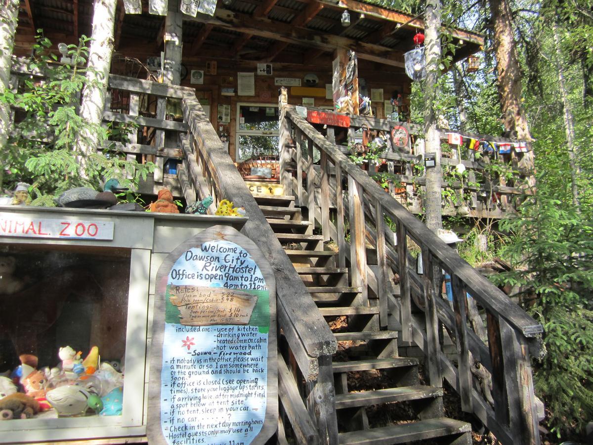 Dawson City River Hostel Exterior photo